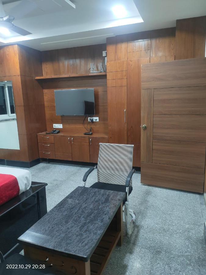 Hotel New Maruthi Inn, Lb Nagar Hyderabad Exterior foto