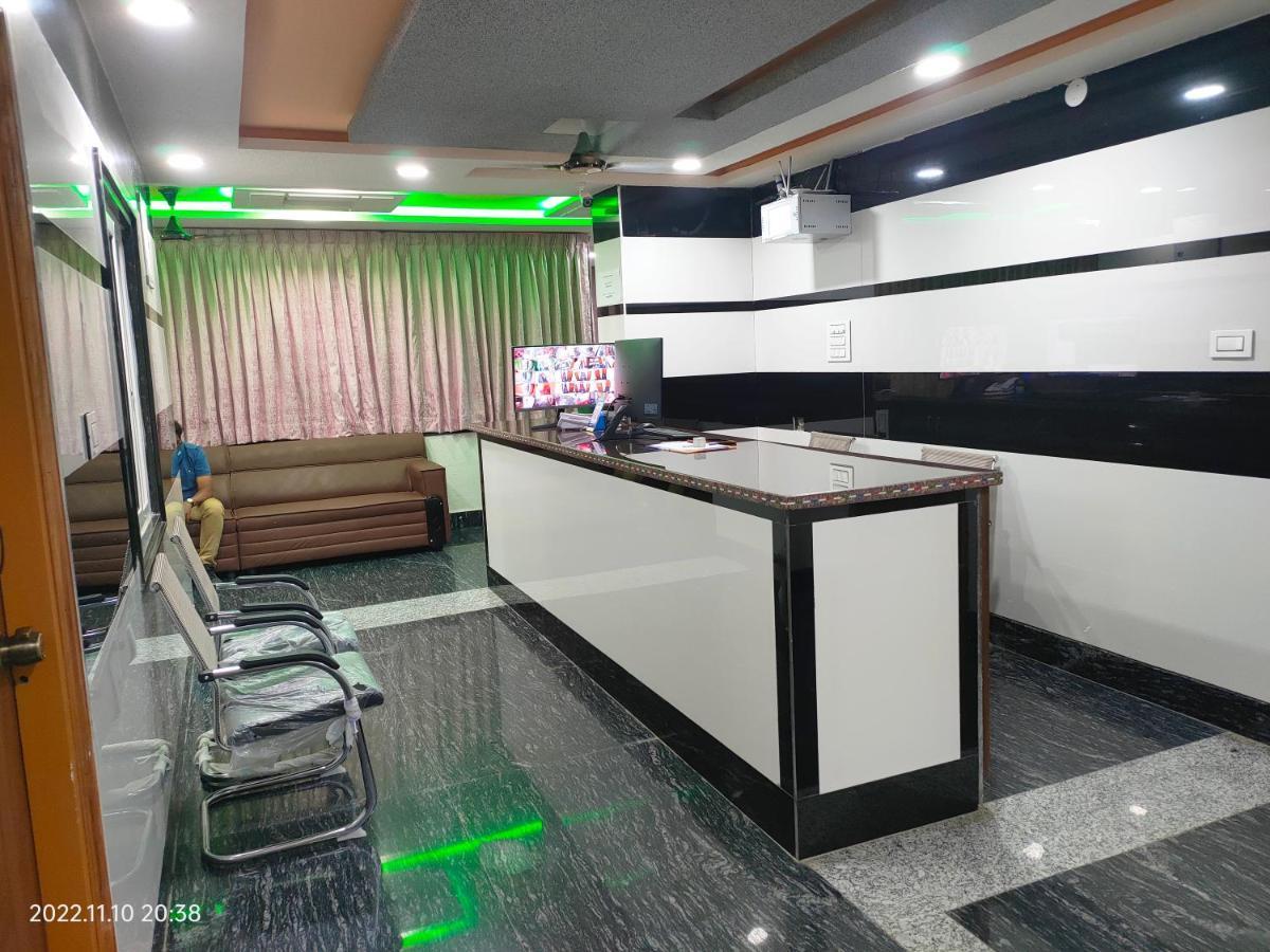 Hotel New Maruthi Inn, Lb Nagar Hyderabad Exterior foto